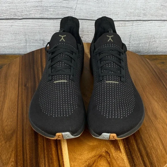 Men's Black Athletic Running Shoes - Picture 8 of 12